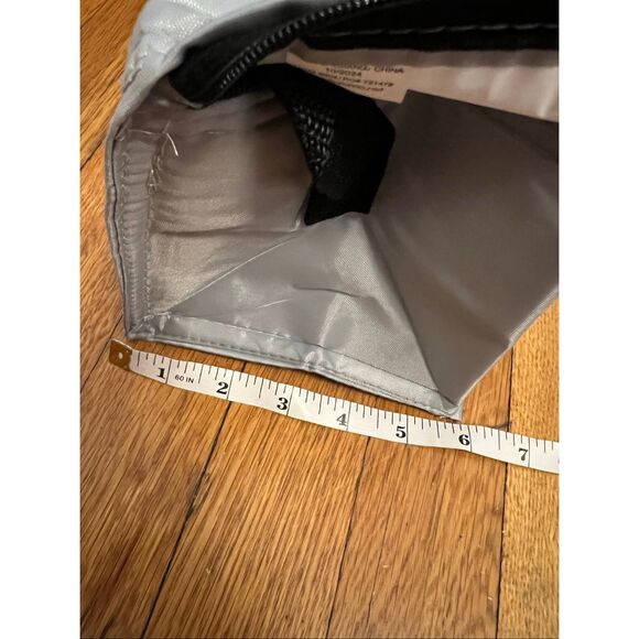 NYRR Membership Lunch Cooler Bag – Gray Insulated Tote - Picture 7 of 8